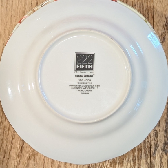 Elegant Pale Celery Green & Coral-Red Dessert Plates, Porcelain Set Of 4 - Picture 4 of 5